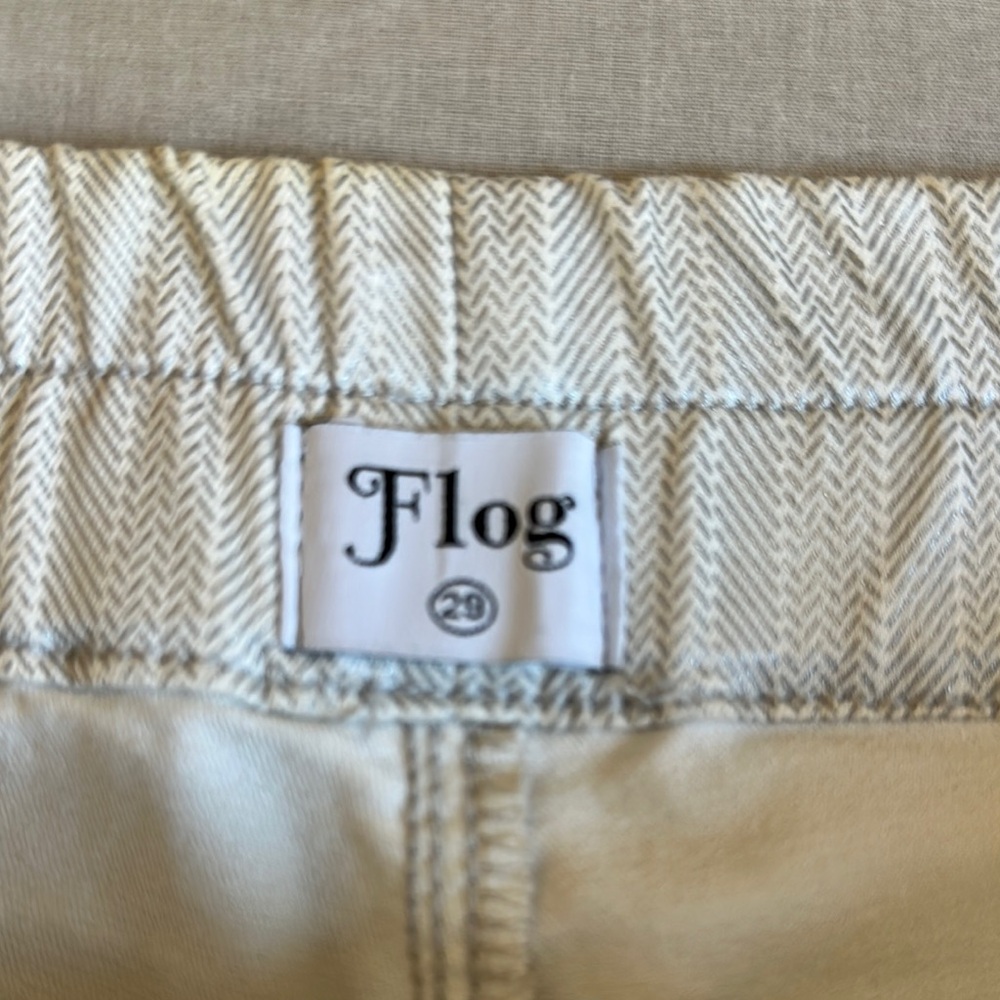 Bevy Flog - Picture 5 of 7